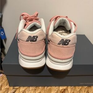 New Balance, women’s 8.5,